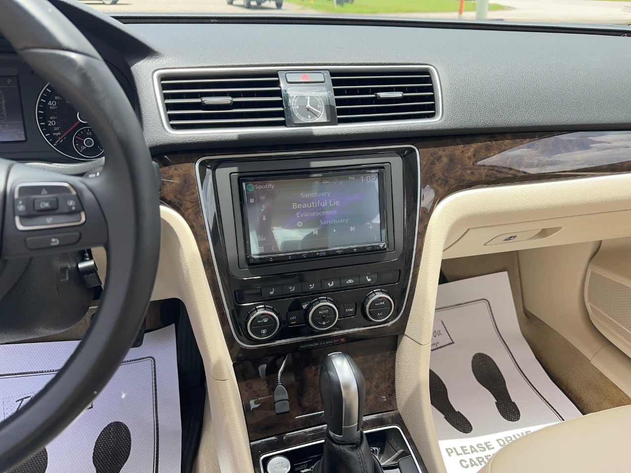 Volkswagen Passat SEL Premium 4D Sedan 1.8T 2015