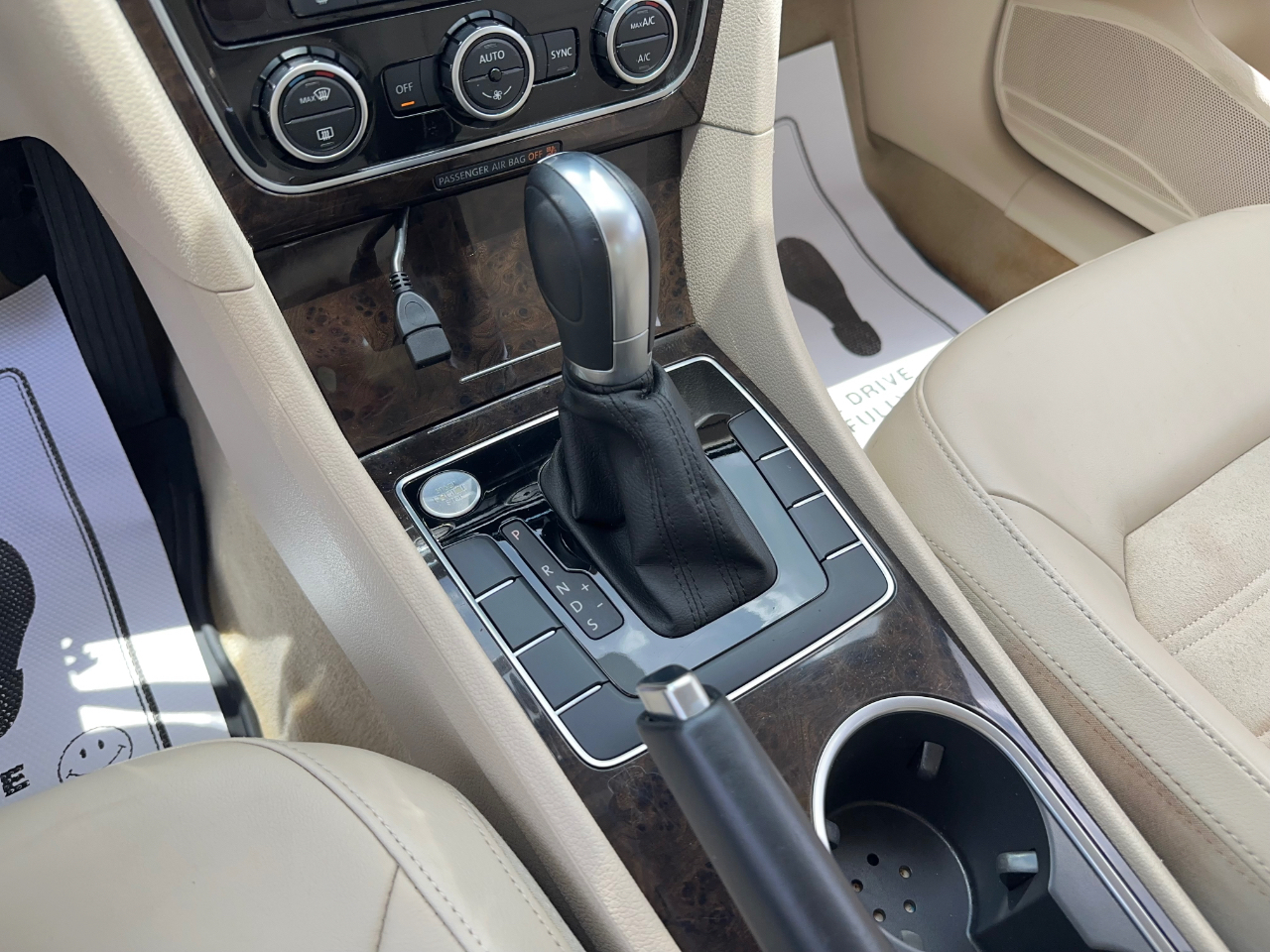 Volkswagen Passat SEL Premium 4D Sedan 1.8T 2015