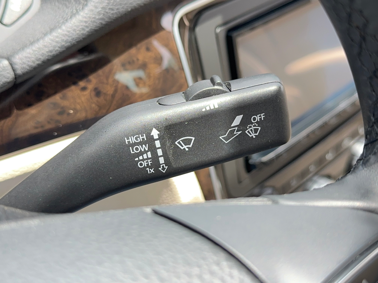 Volkswagen Passat SEL Premium 4D Sedan 1.8T 2015