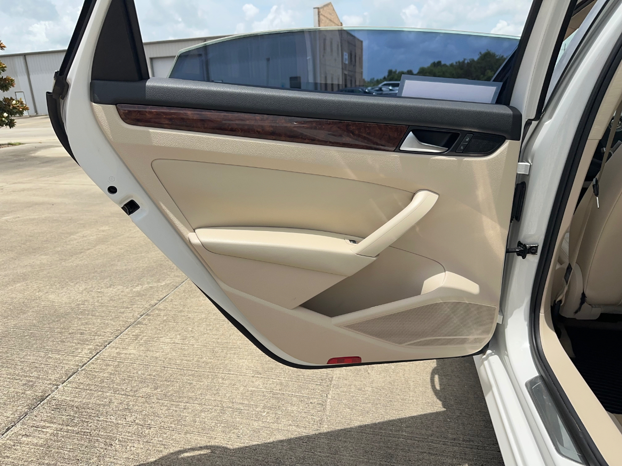 Volkswagen Passat SEL Premium 4D Sedan 1.8T 2015