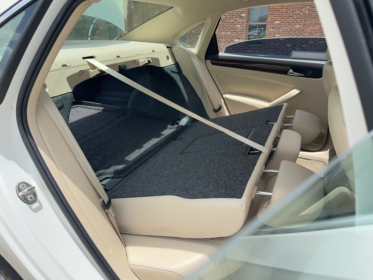 Volkswagen Passat SEL Premium 4D Sedan 1.8T 2015