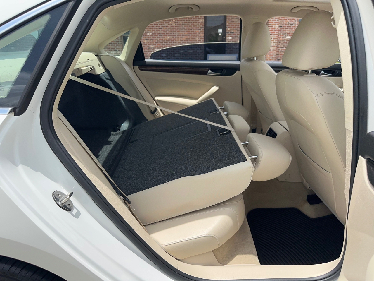 Volkswagen Passat SEL Premium 4D Sedan 1.8T 2015