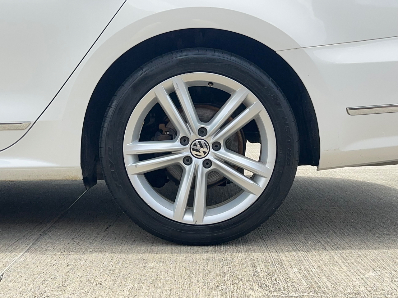 Volkswagen Passat SEL Premium 4D Sedan 1.8T 2015
