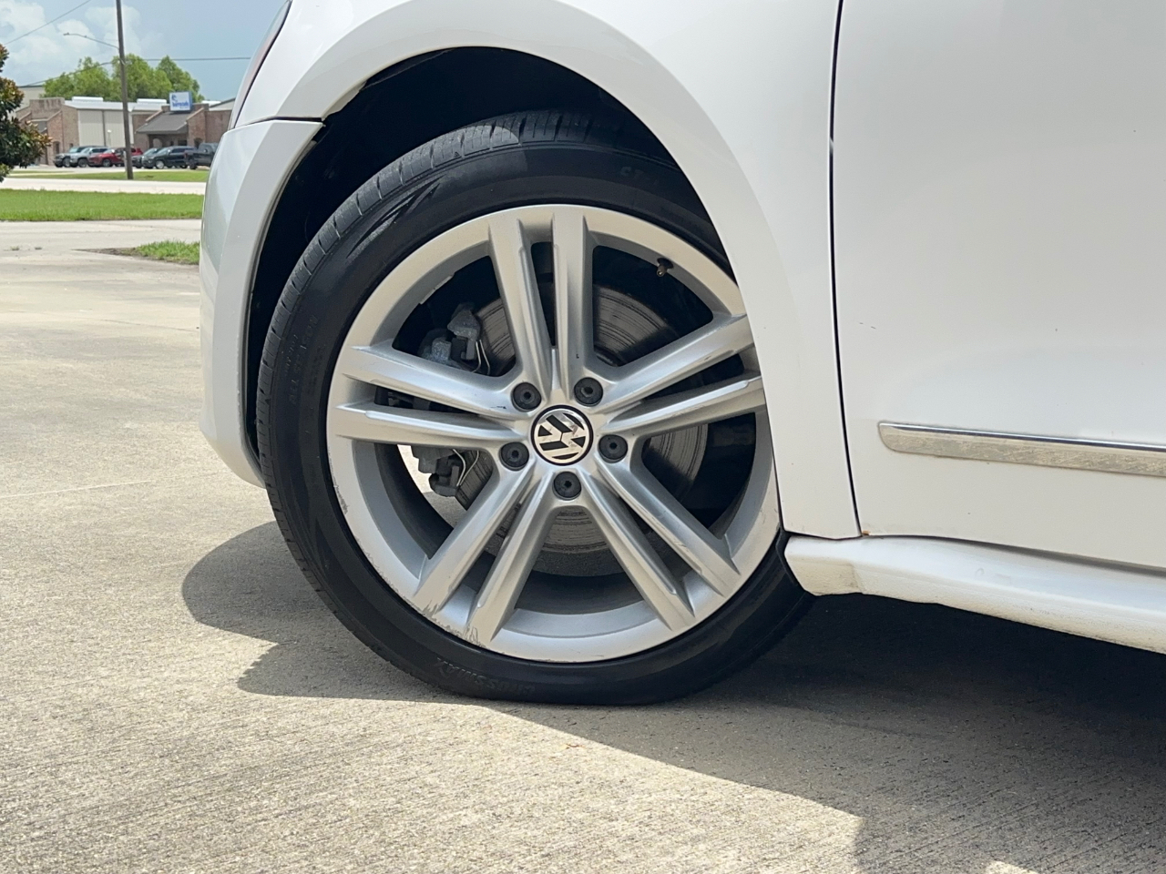 Volkswagen Passat SEL Premium 4D Sedan 1.8T 2015