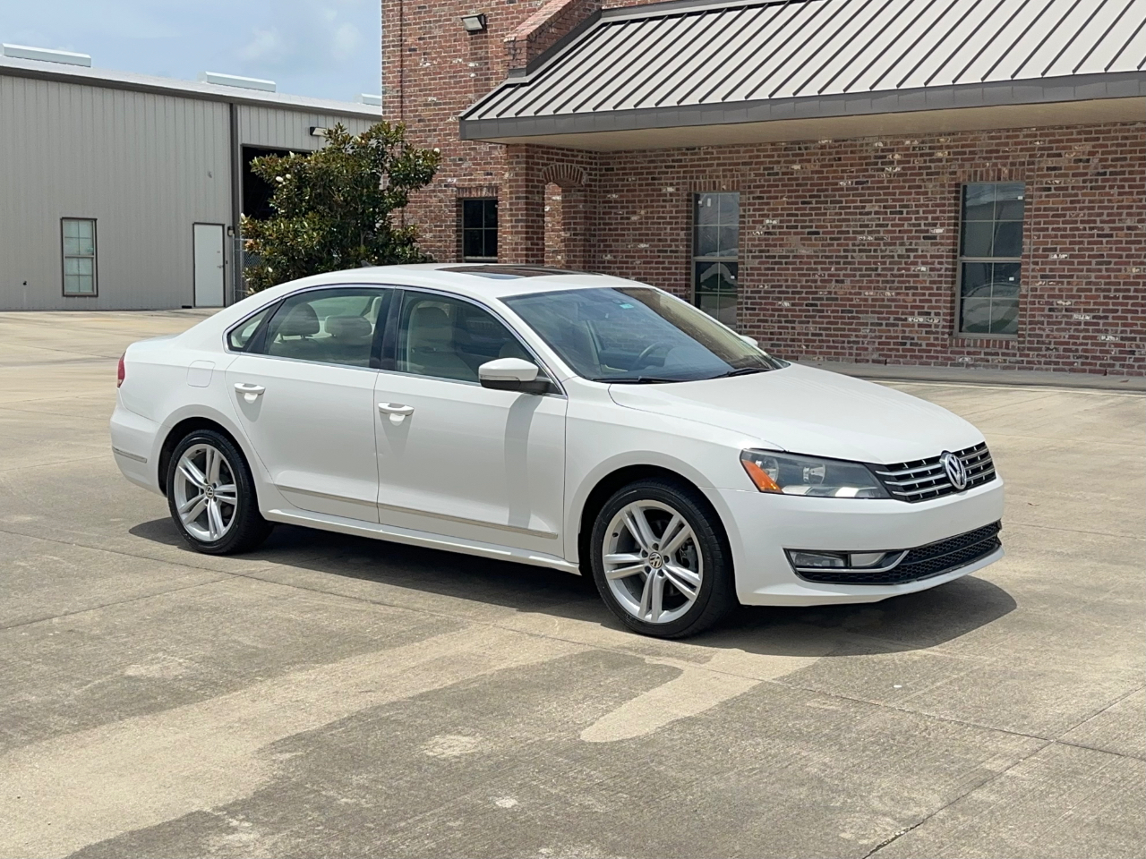 Volkswagen Passat SEL Premium 4D Sedan 1.8T 2015