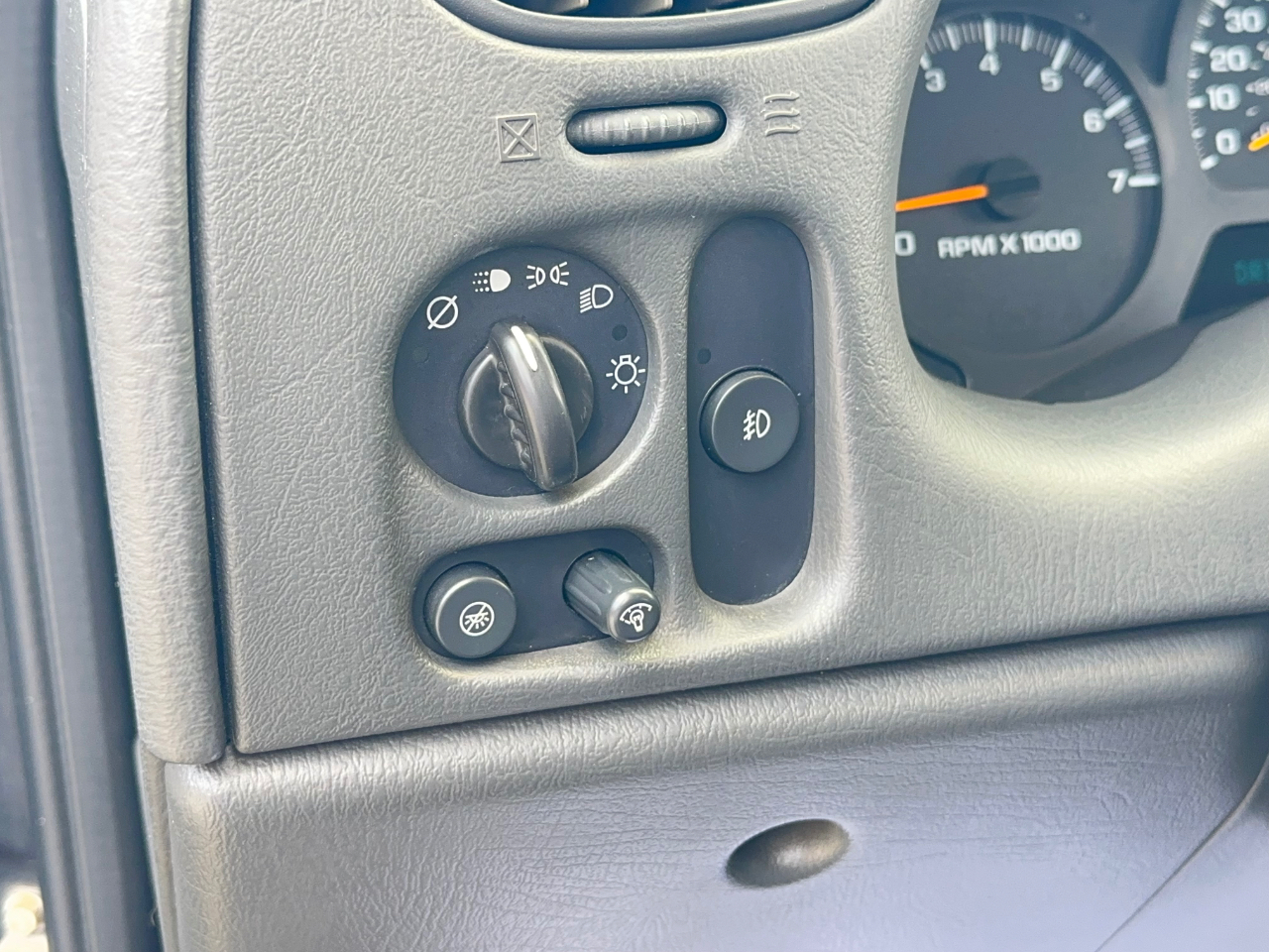 Chevrolet TrailBlazer EXT LT 2WD 2004