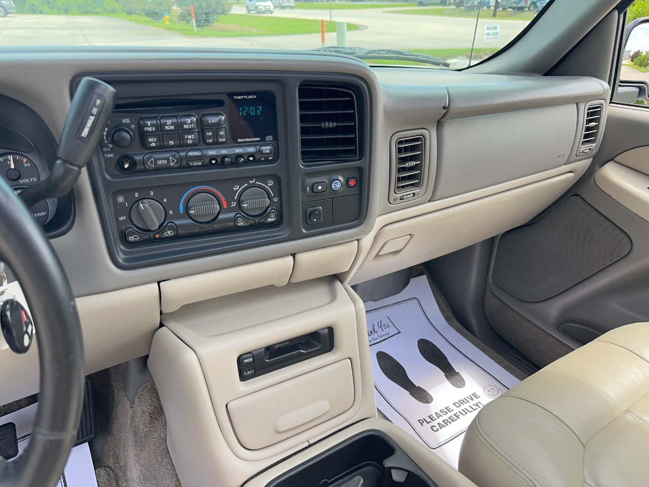 Chevrolet Tahoe  2001