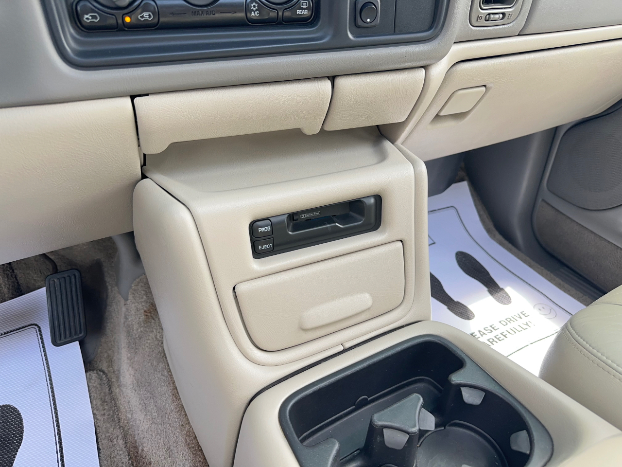 Chevrolet Tahoe  2001