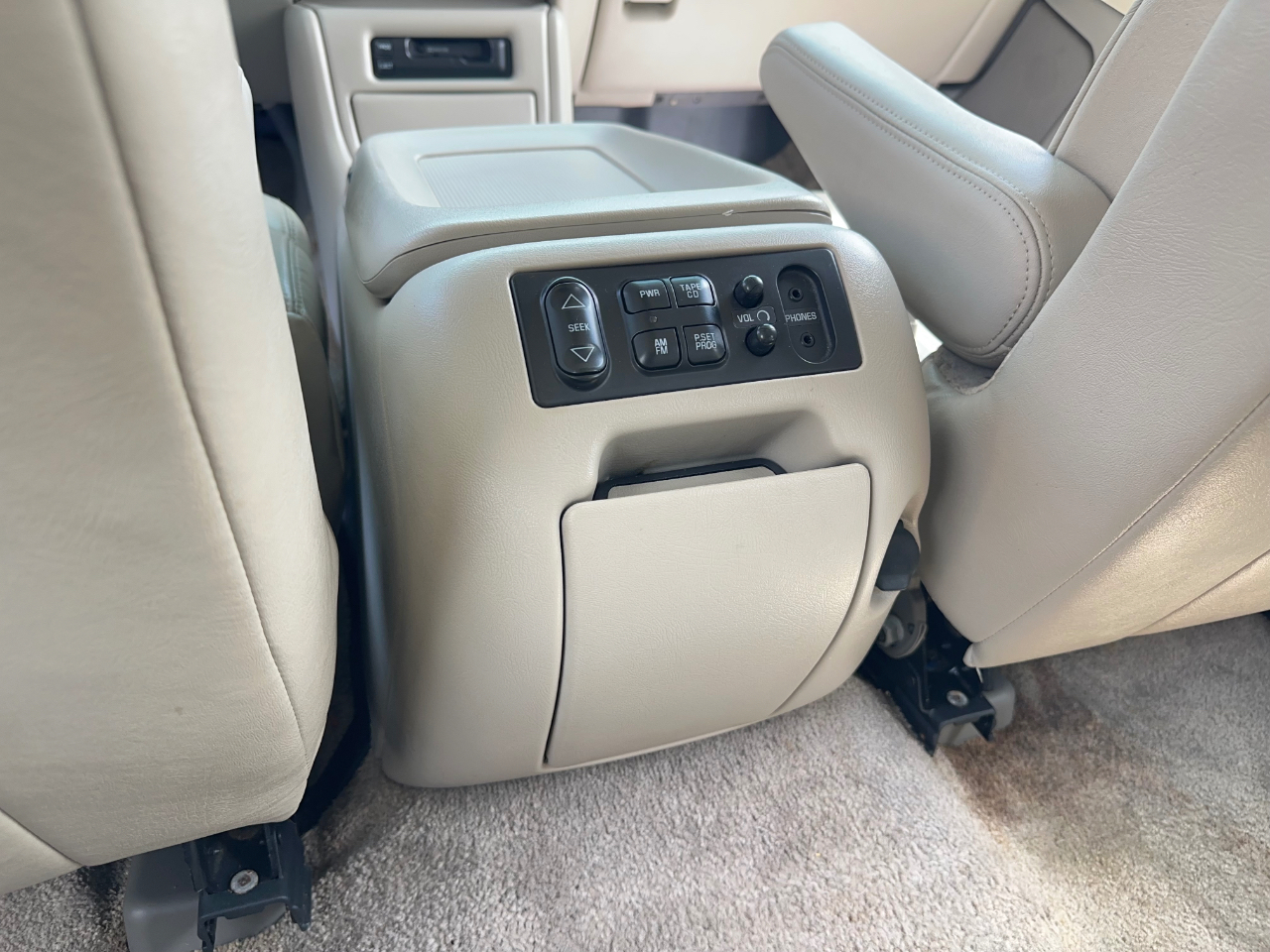 Chevrolet Tahoe  2001