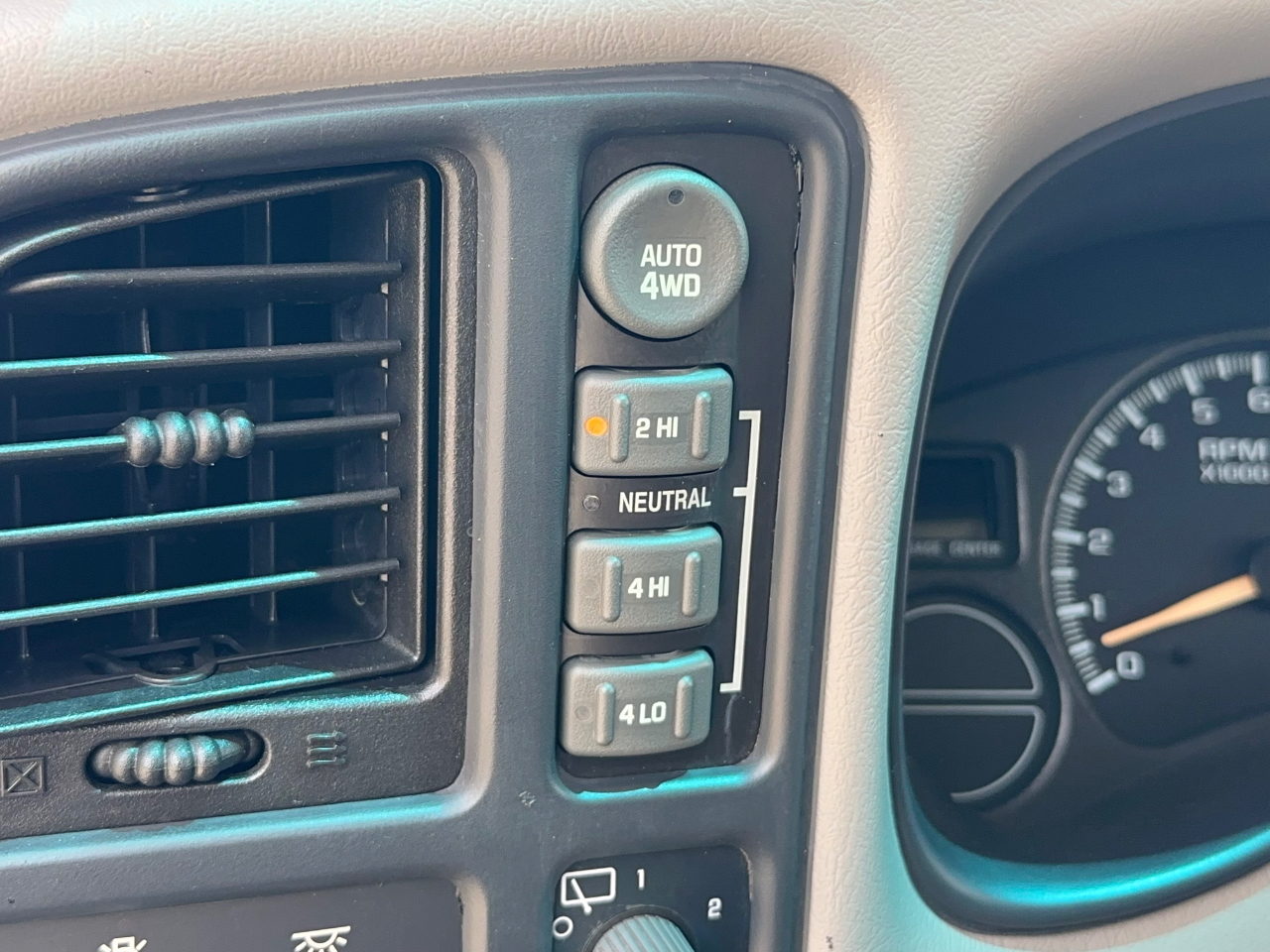 Chevrolet Tahoe  2001
