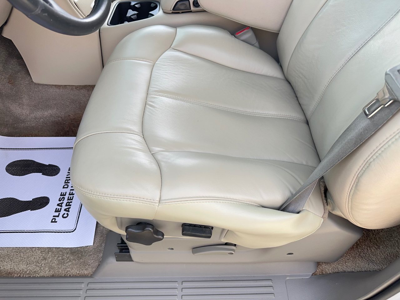 Chevrolet Tahoe  2001