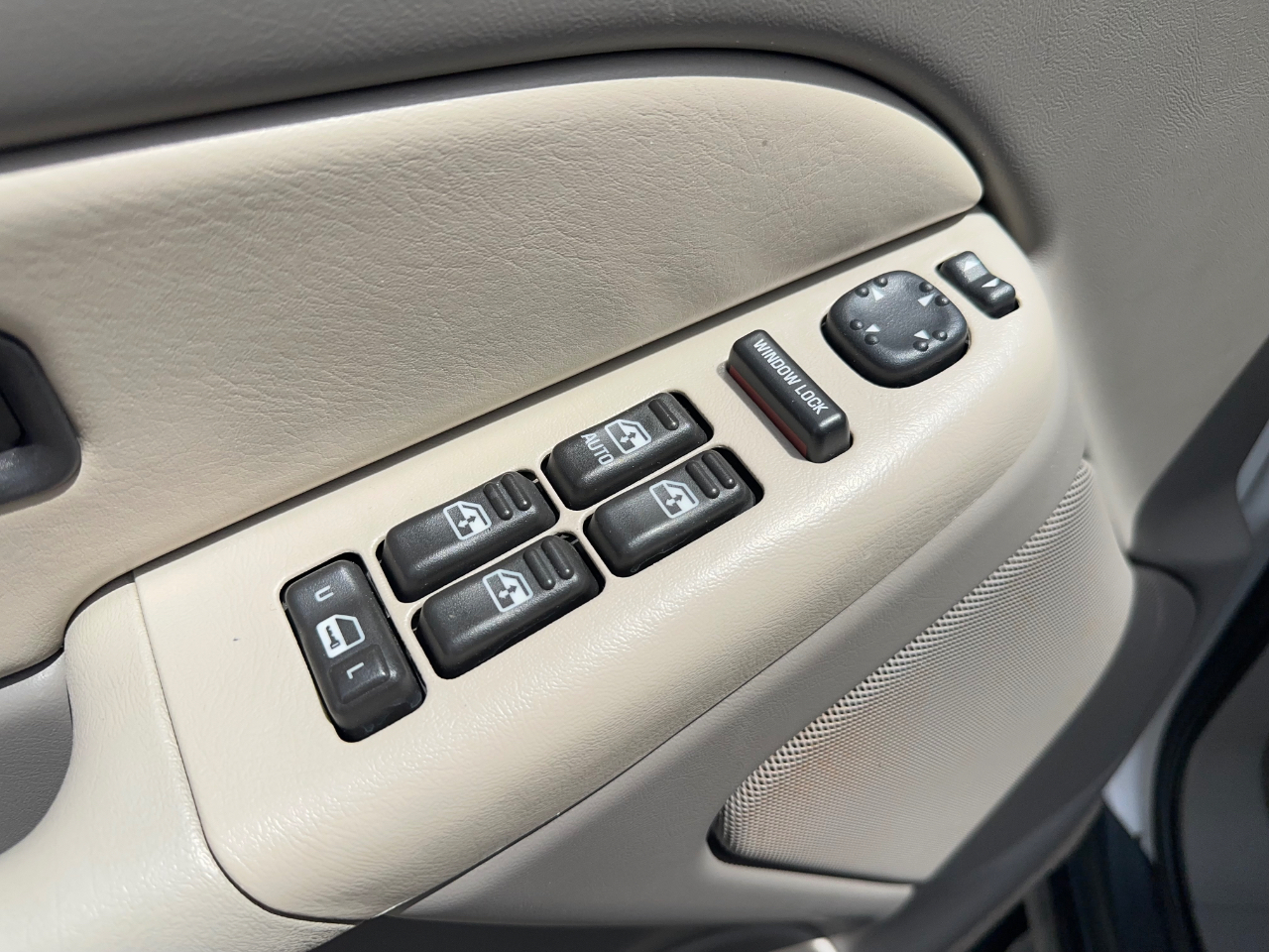 Chevrolet Tahoe  2001