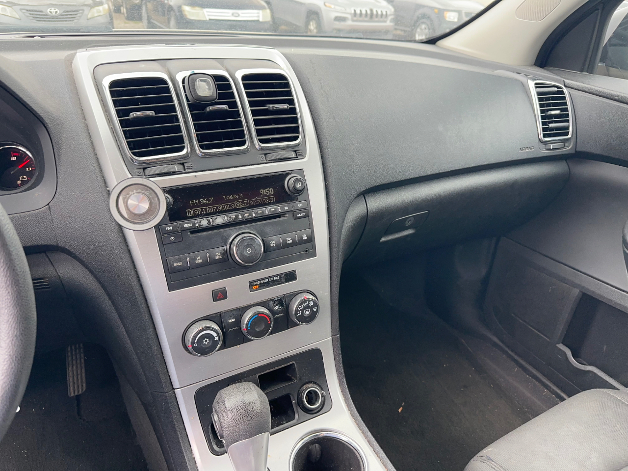 GMC Acadia SLE-1 FWD 2011