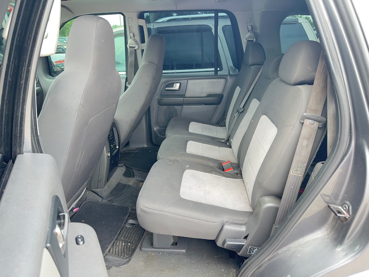 Ford Expedition XLT 5.4L 2WD 2003