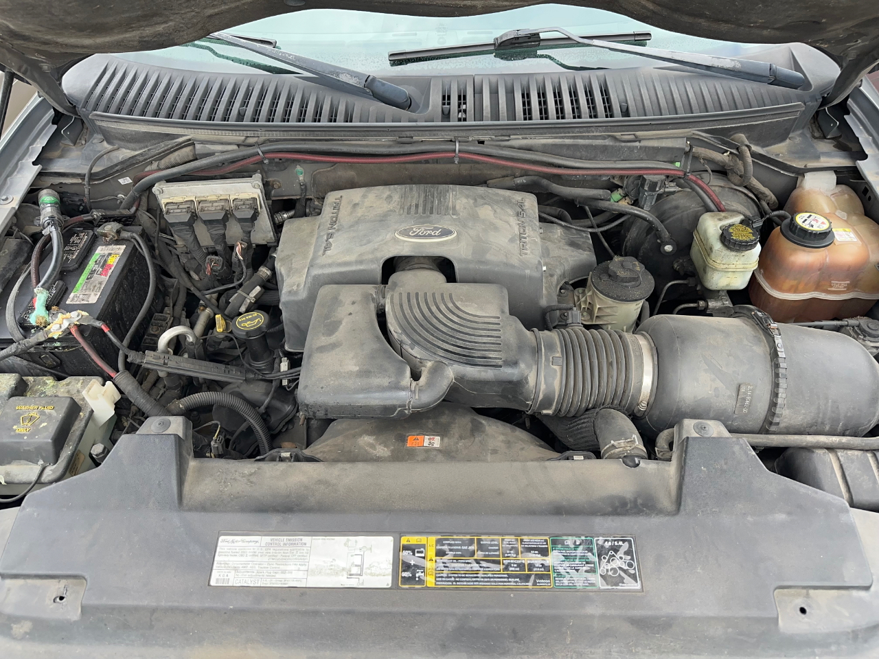 Ford Expedition XLT 5.4L 2WD 2003