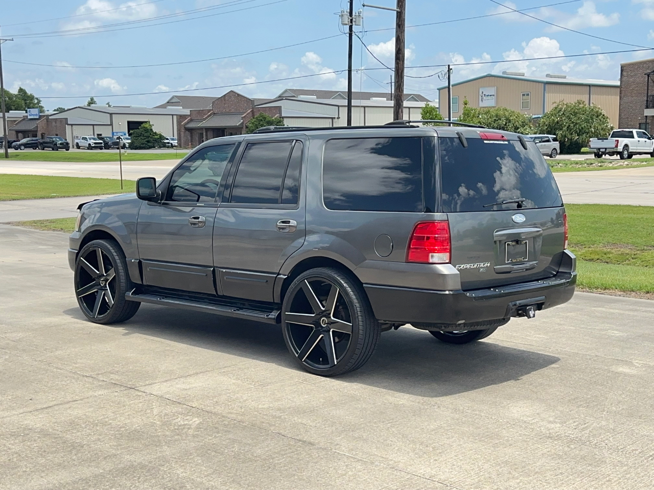 Ford Expedition XLT 5.4L 2WD 2003