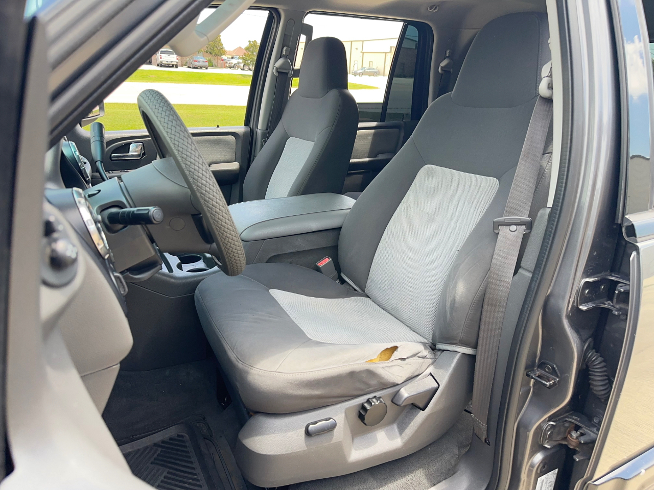 Ford Expedition XLT 5.4L 2WD 2003