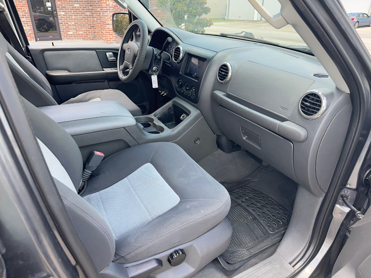 Ford Expedition XLT 5.4L 2WD 2003