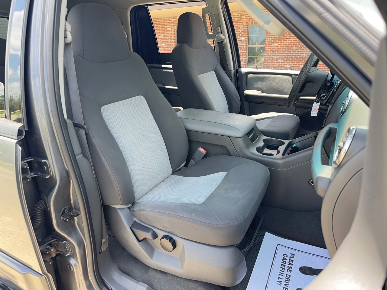 Ford Expedition XLT 5.4L 2WD 2003