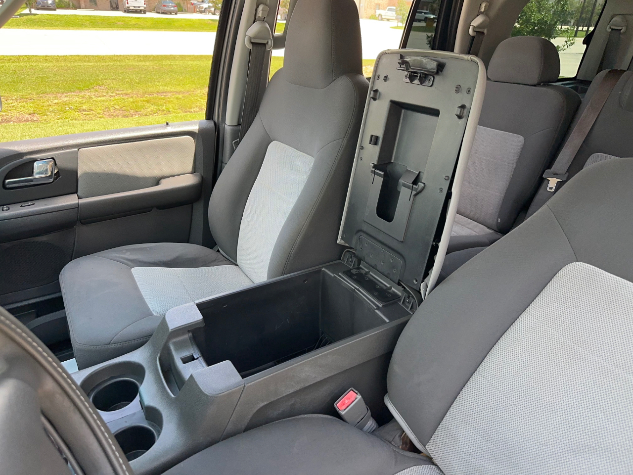 Ford Expedition XLT 5.4L 2WD 2003
