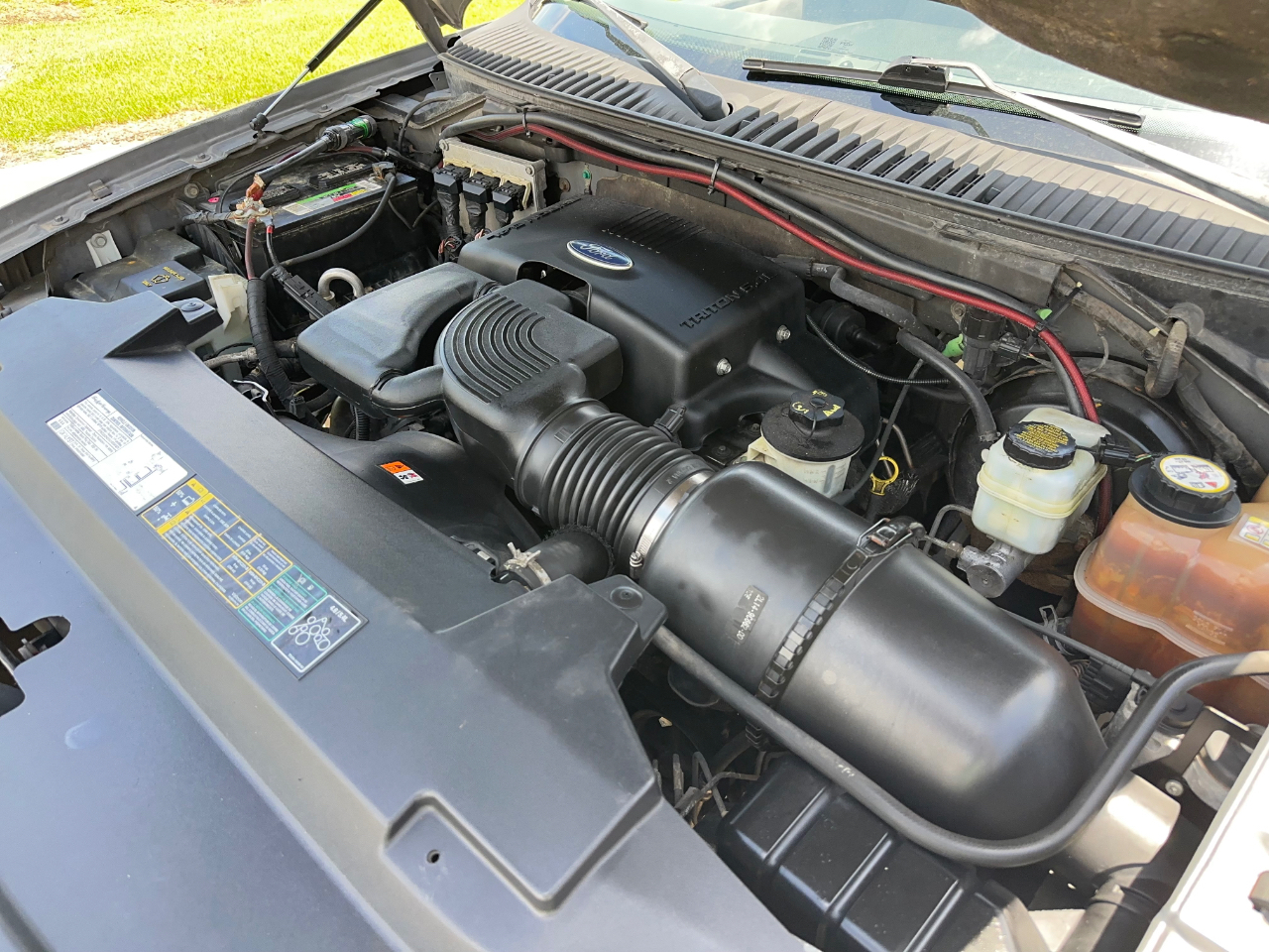 Ford Expedition XLT 5.4L 2WD 2003