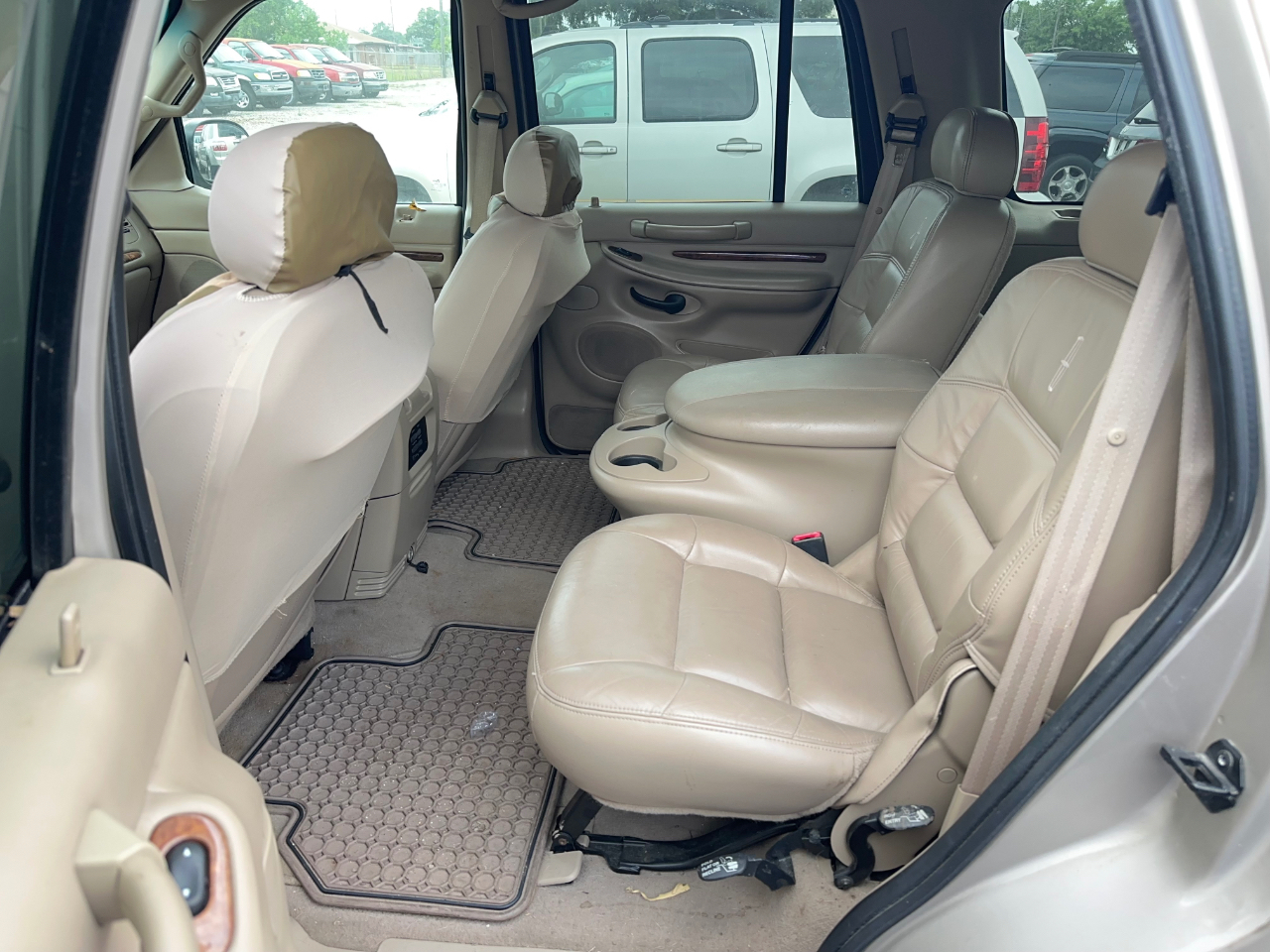 Lincoln Navigator 2WD 2001