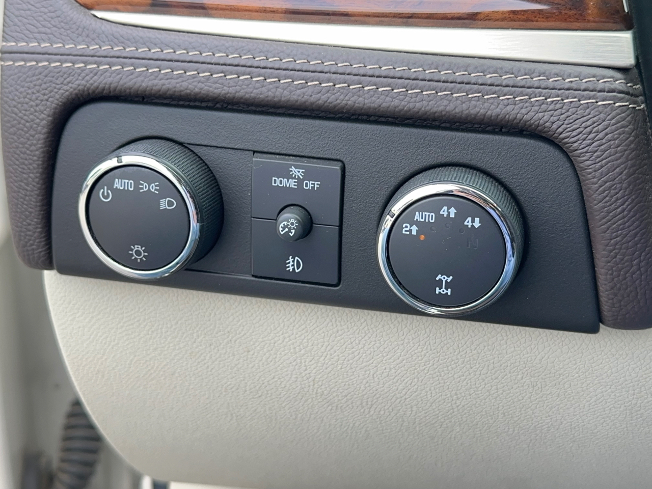 Cadillac Escalade Hybrid 4WD Platinum 2010