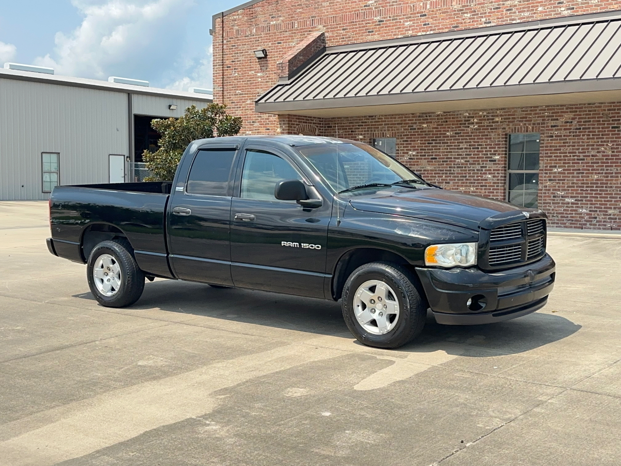 Dodge Ram 1500 Sport Quad Cab 2WD 2002