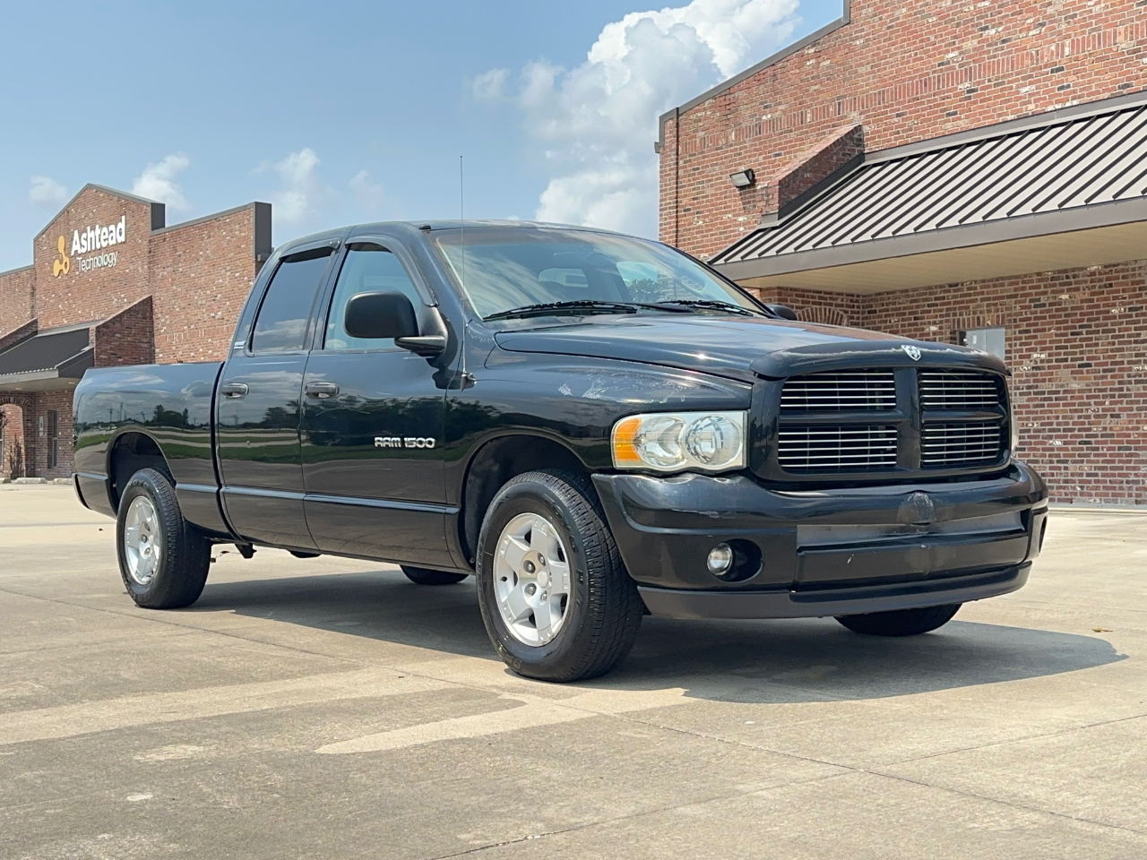 Dodge Ram 1500 Sport Quad Cab 2WD 2002