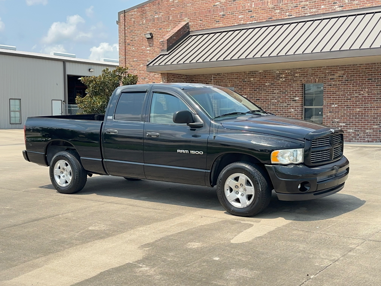 Dodge Ram 1500 Sport Quad Cab 2WD 2002