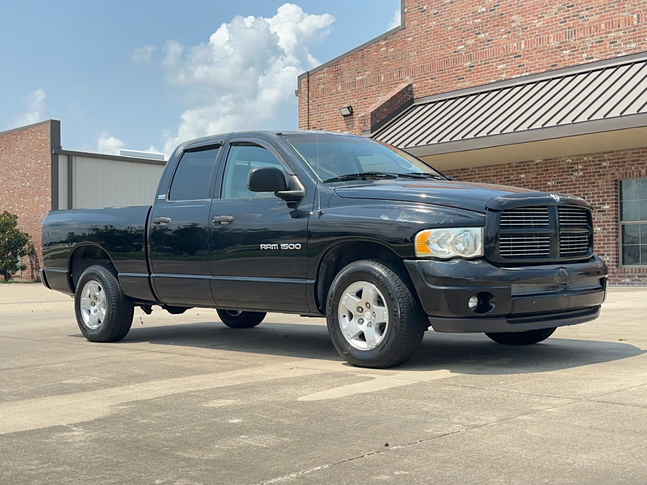 Dodge Ram 1500 Sport Quad Cab 2WD 2002