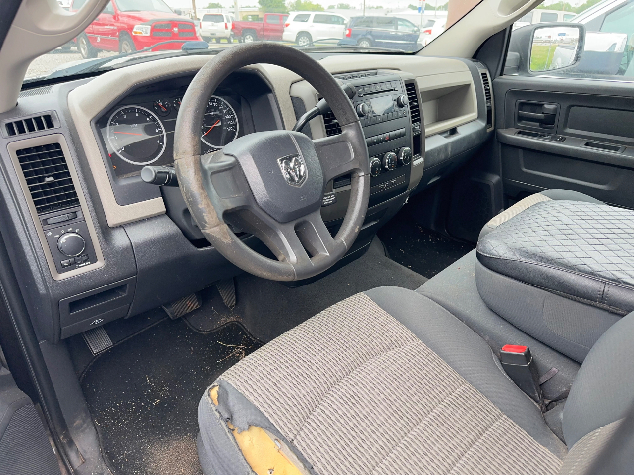 RAM 1500 ST Quad Cab 2WD 2011