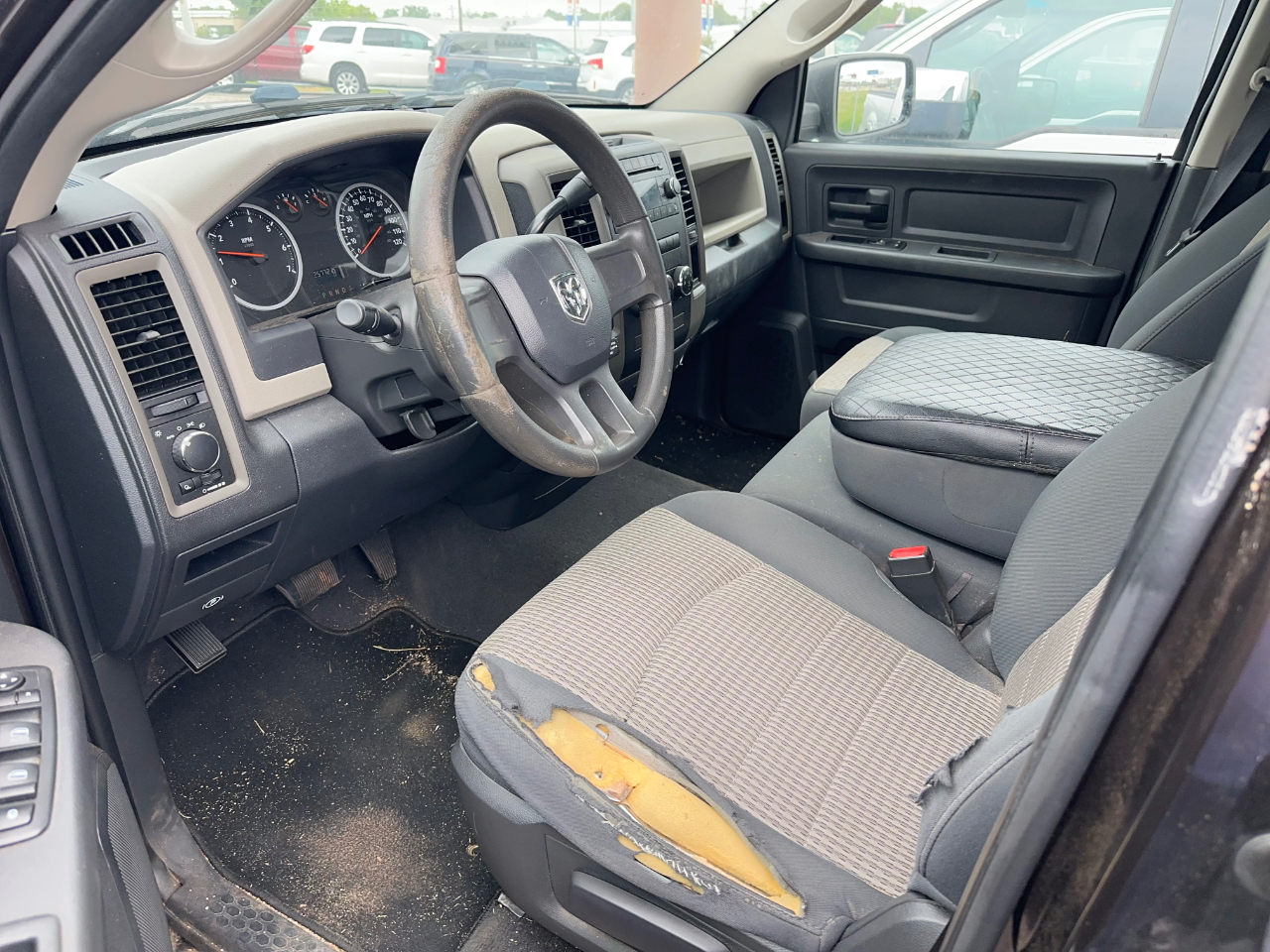RAM 1500 ST Quad Cab 2WD 2011