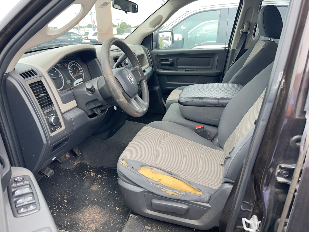 RAM 1500 ST Quad Cab 2WD 2011