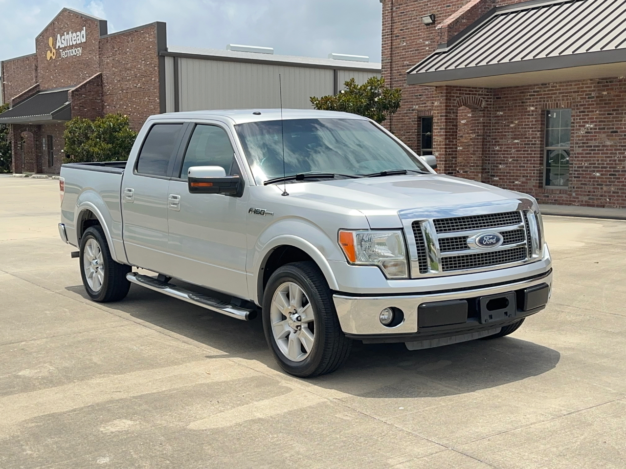 Ford F-150 Lariat SuperCrew 5.5-ft. Bed 2WD 2010