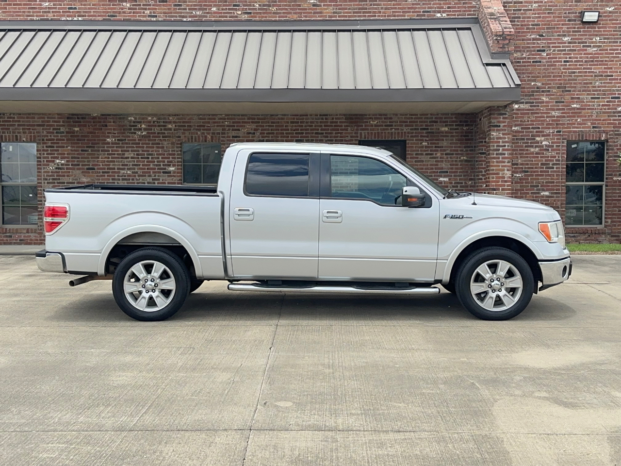 Ford F-150 Lariat SuperCrew 5.5-ft. Bed 2WD 2010