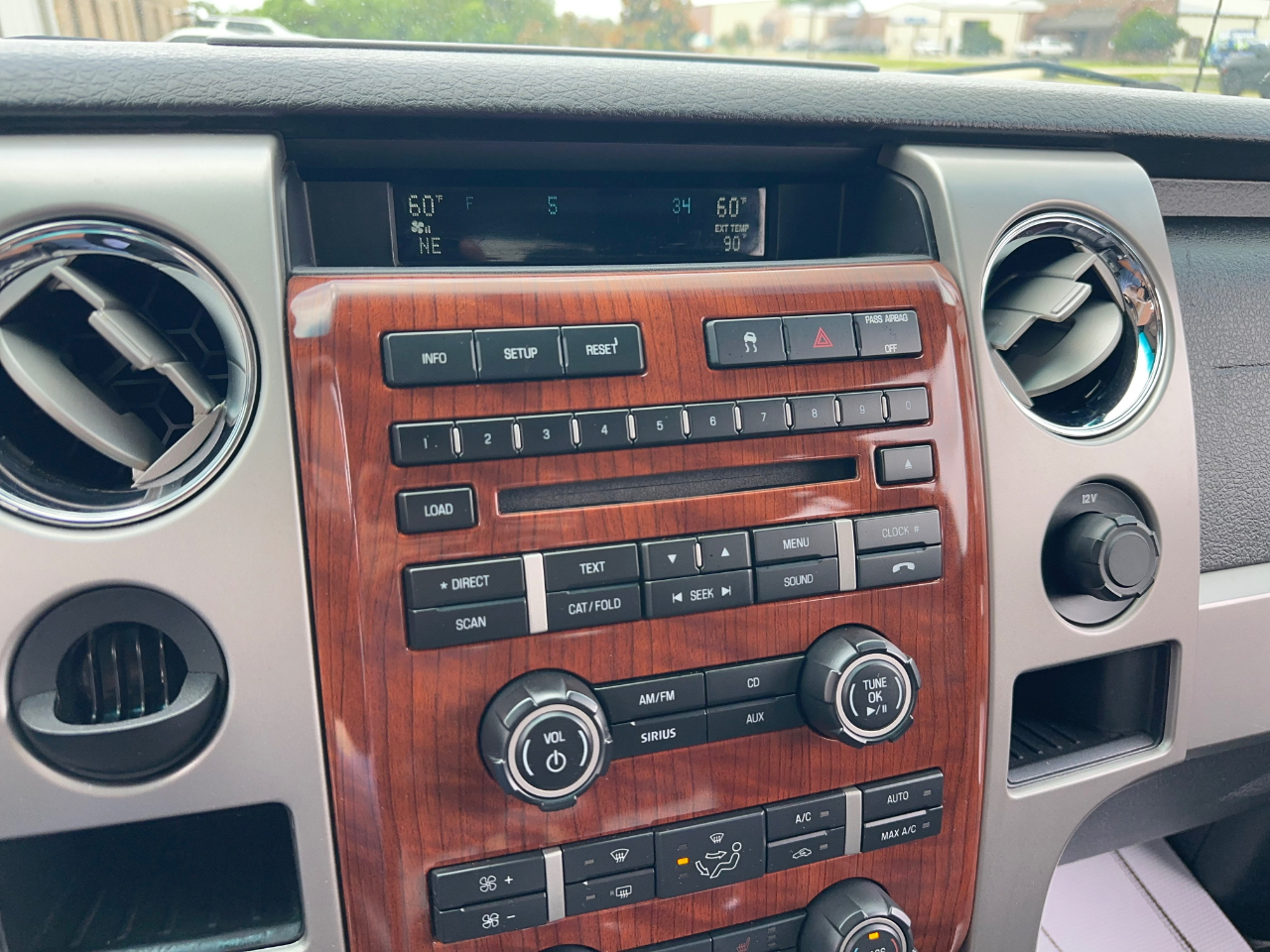 Ford F-150 Lariat SuperCrew 5.5-ft. Bed 2WD 2010