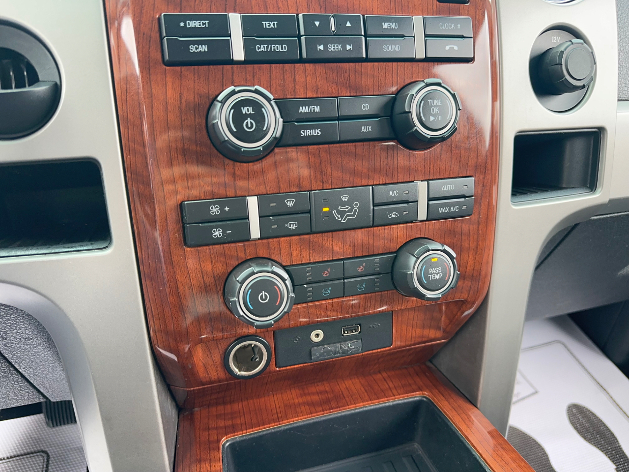 Ford F-150 Lariat SuperCrew 5.5-ft. Bed 2WD 2010