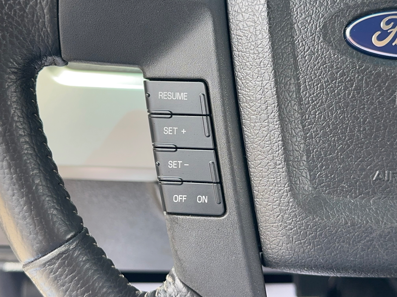 Ford F-150 Lariat SuperCrew 5.5-ft. Bed 2WD 2010