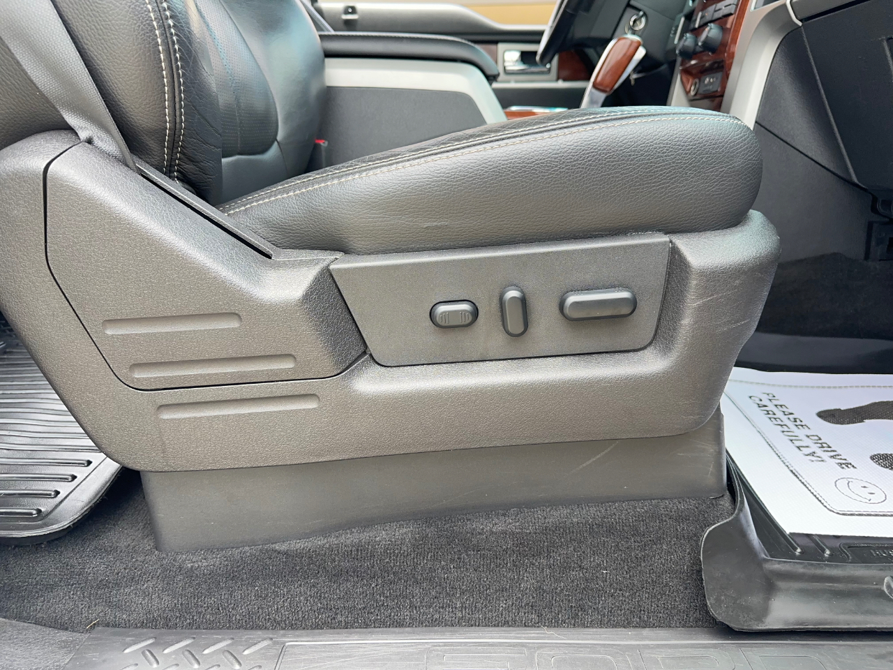 Ford F-150 Lariat SuperCrew 5.5-ft. Bed 2WD 2010