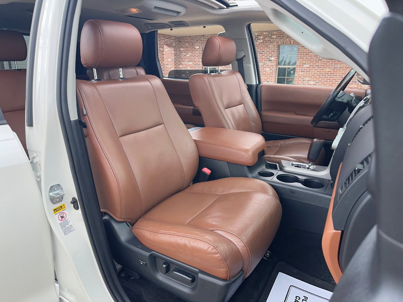 2011 Toyota Sequoia Plantium 2WD