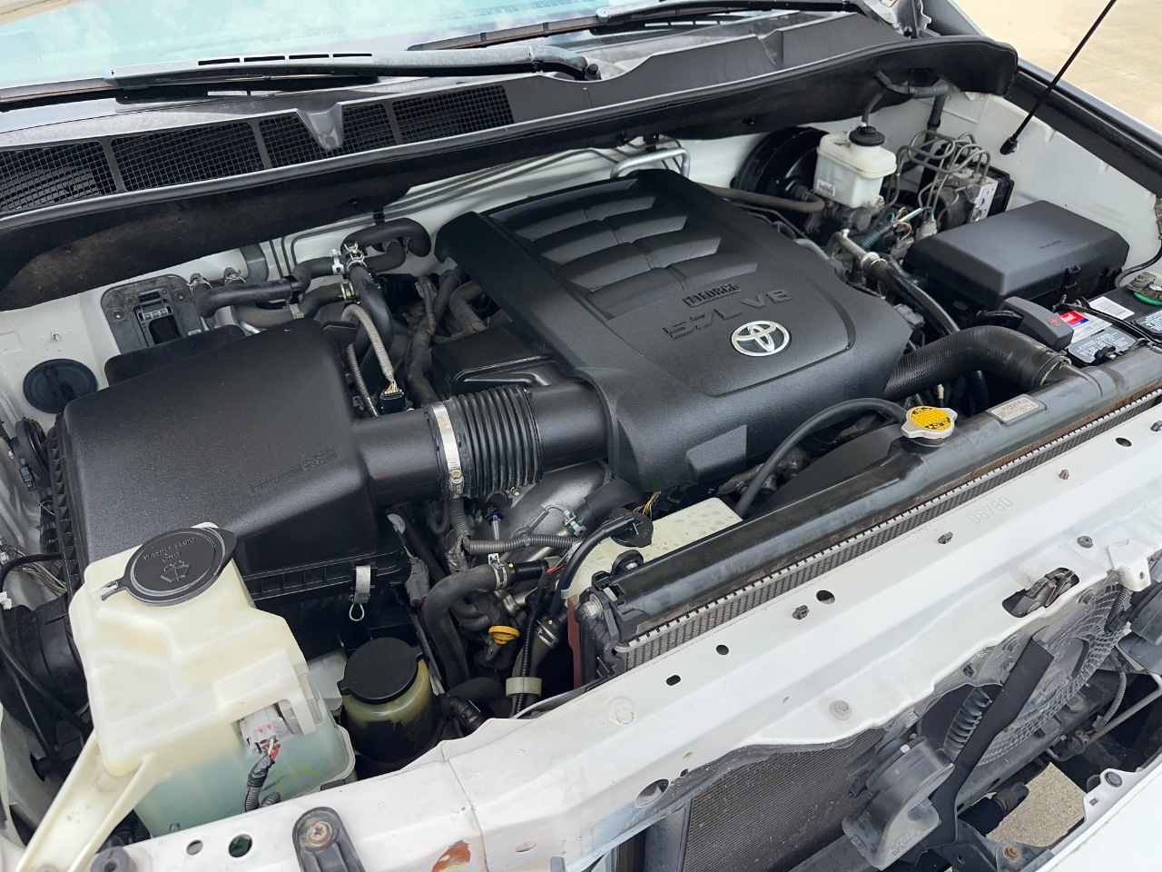 Toyota Sequoia Plantium 2WD 2011