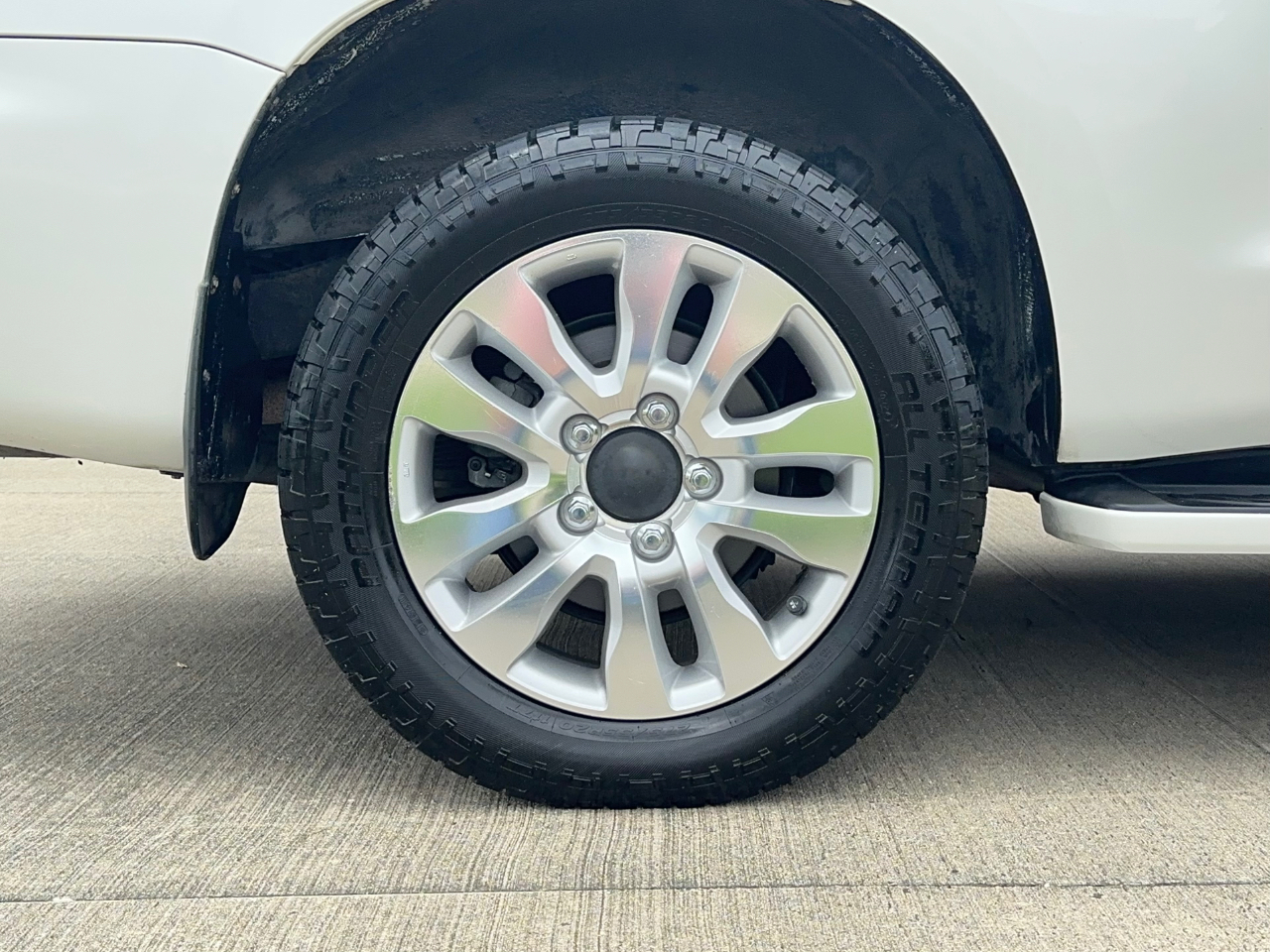 Toyota Sequoia Plantium 2WD 2011