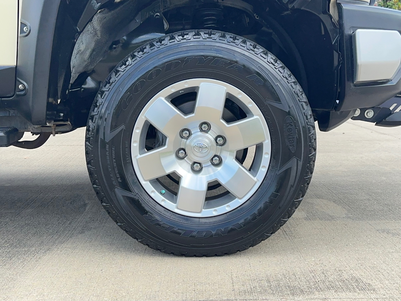 Toyota FJ Cruiser 2WD 2008