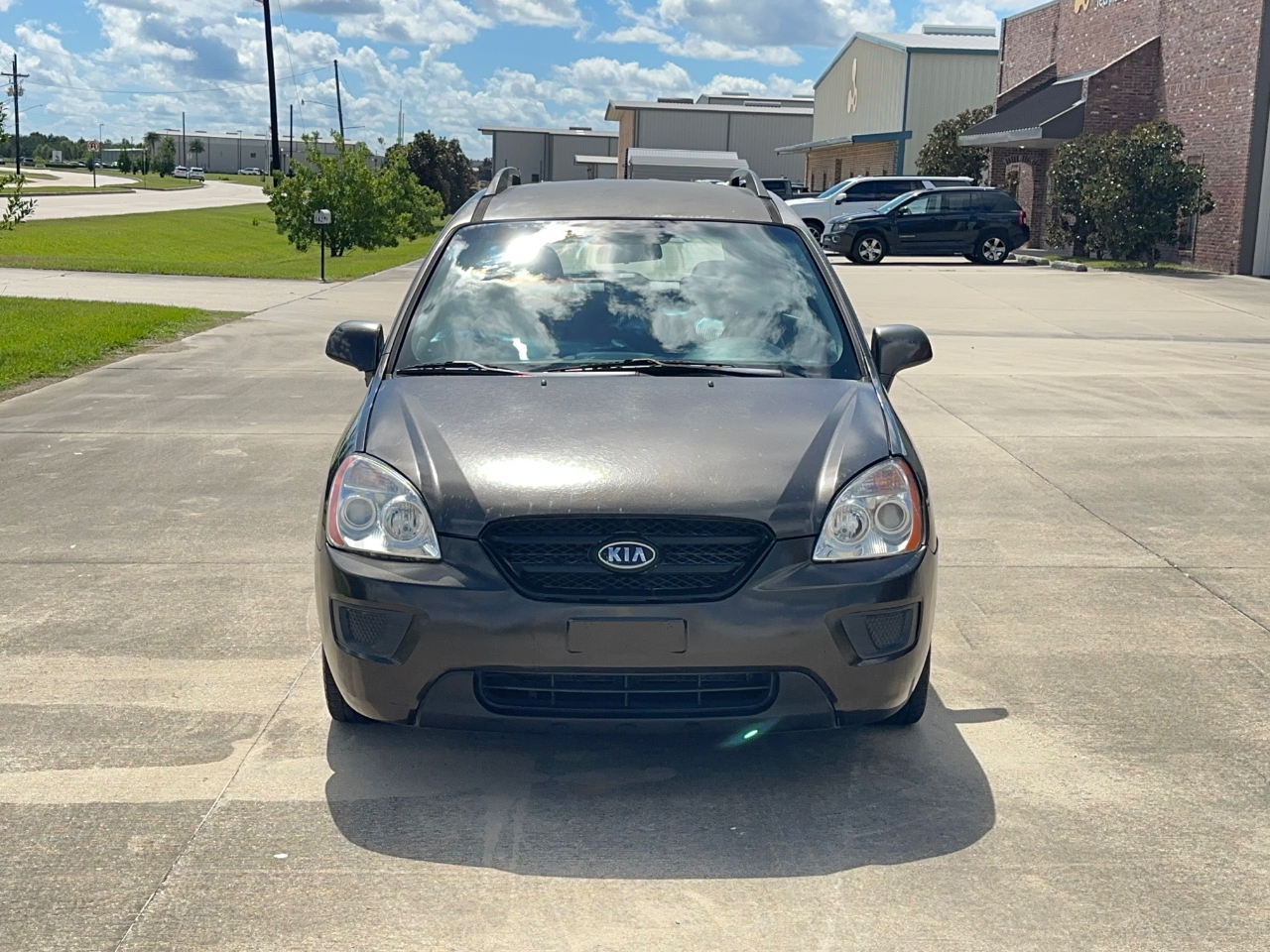 Kia Rondo LX 2009