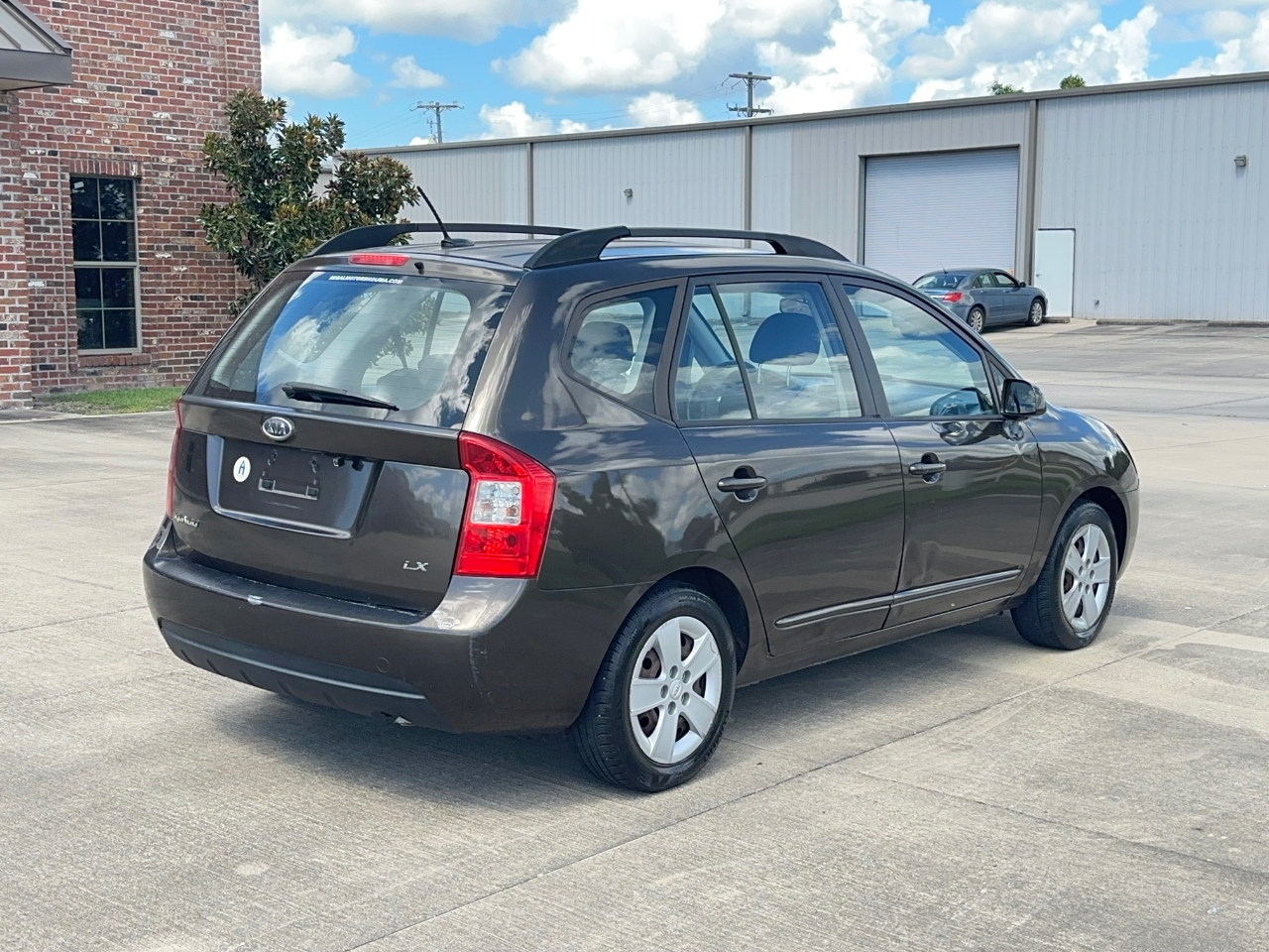 Kia Rondo LX 2009