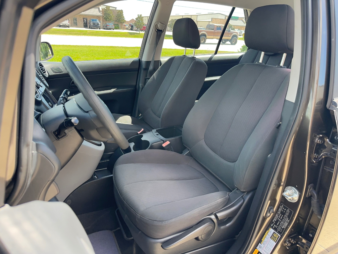 Kia Rondo LX 2009