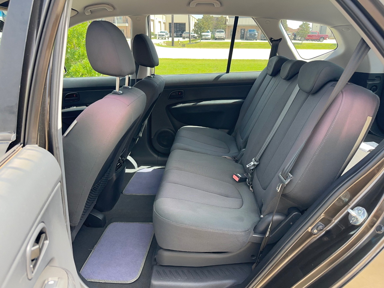 Kia Rondo LX 2009