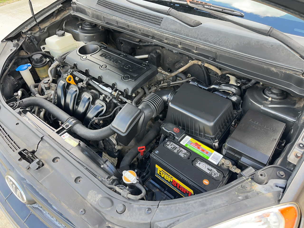 Kia Rondo LX 2009