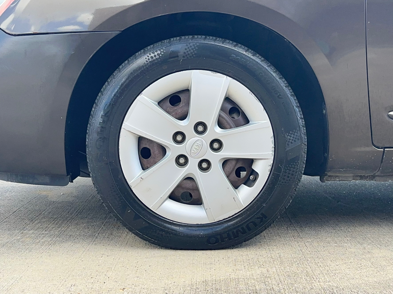 Kia Rondo LX 2009